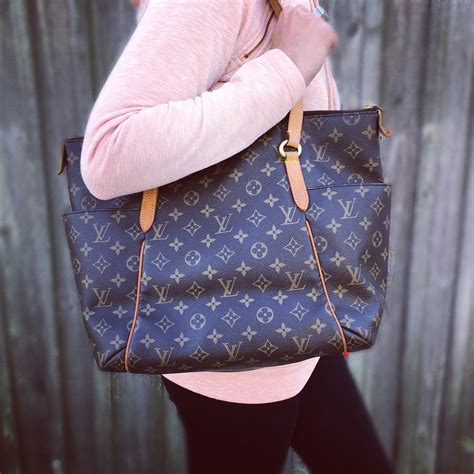 louis vuitton crossant bag|louis vuitton monogram totally mm.